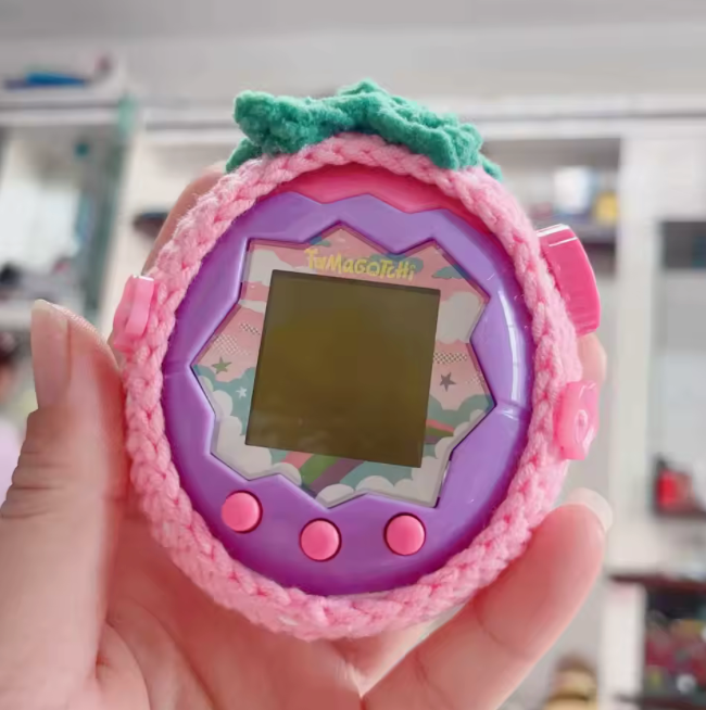 Tamagotchi Paradise Knitted Case - Berry Bright Pink