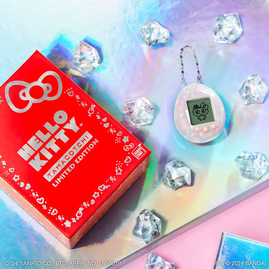 Hello Kitty Collectors Nano Bundle