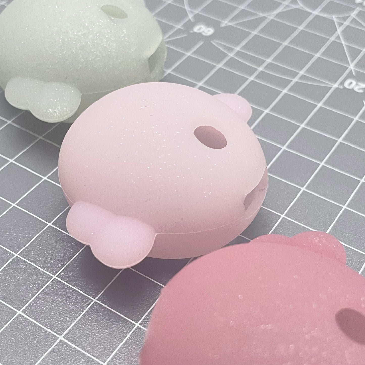 Hello Kitty Collectors Nano Bundle